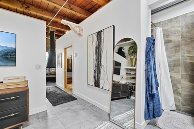 Originally built in 1900, this Historical North Loop Loft - photo 37