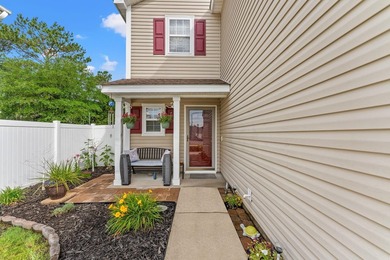 Welcome Home to this Truly Spectacular 4-bedroom Professional - photo 2