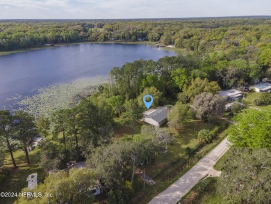 Lak-A-Wana Lake Home For Sale in Hawthorne Florida