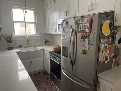 Welcome to this charming home located in the heart of Charleston - photo 7