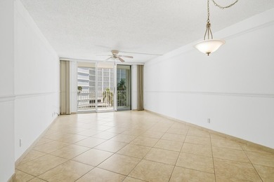 Welcome to this beautifully updated oceanfront community of - photo 7