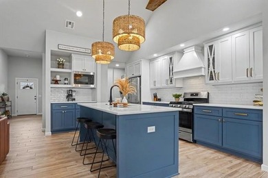 PRICE REDUCTION on this immaculate single-story home. Backing to - photo 3
