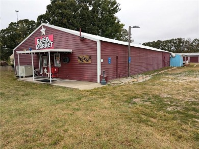 Pomme de Terre Lake Commercial For Sale in Hermitage Missouri