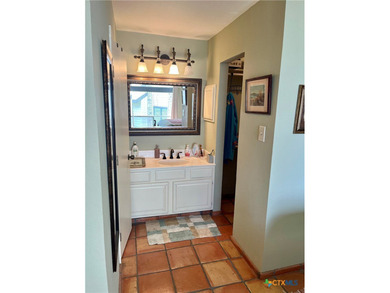 Wonderful waterfront condo at Portofino within Horseshoe Bay - photo 11