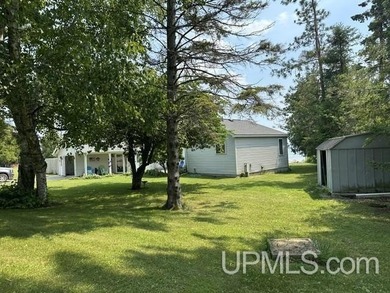 Wake up every morning to sweeping lake views and 200 feet of - photo 2