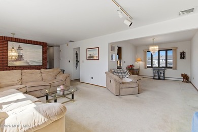 Welcome to 616 Baron! This is the perfect set-up for a two - photo 6