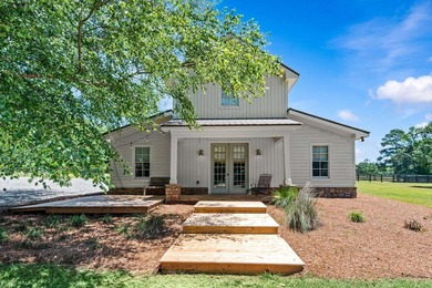Sweetgrass... The Art of Southern Country Living. Set on 96 - photo 40