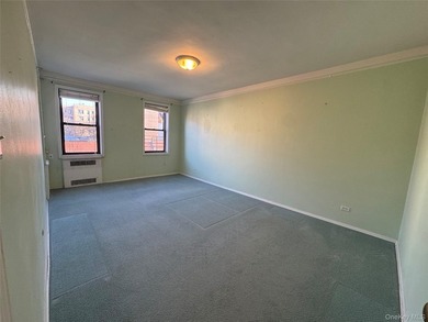 Beautiful and Spacious One-Bedroom Apartment in the Heart of - photo 10