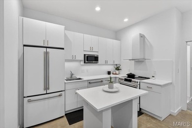 Welcome to your urban oasis - one of only two condos crowning