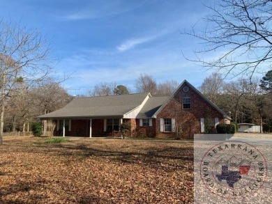 (private lake, pond, creek) Home For Sale in Atlanta Texas