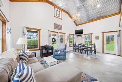 Charming 1 bed, 1 bath home with loft-style bedroom in the gated - photo 7