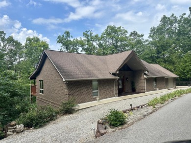 Beautiful Brick Ranch Lakefront Home on Wood Creek Lake  - Lake Home For Sale in London, Kentucky