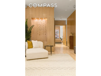 A full-floor loft in the heart of SoHo, this expansive 3-bedroom - photo 15