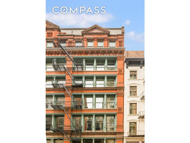 A full-floor loft in the heart of SoHo, this expansive 3-bedroom - photo 17