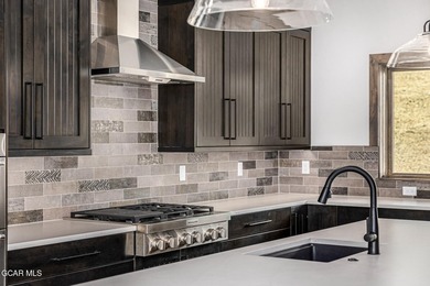 Move-In Ready This October in Granby Ranch! This beautifully - photo 34