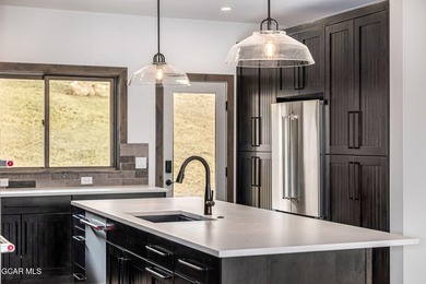 Move-In Ready This October in Granby Ranch! This beautifully - photo 35