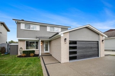 Lake Saint Clair Home For Sale in Harrison Township Michigan