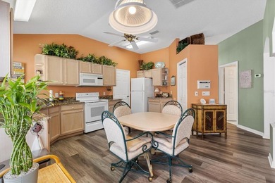 STUCCO COURTYARD VILL ON GOLF COURSE 2-bed 2-bath with a - photo 6