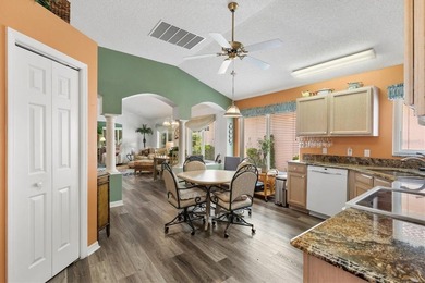 STUCCO COURTYARD VILL ON GOLF COURSE 2-bed 2-bath with a - photo 7