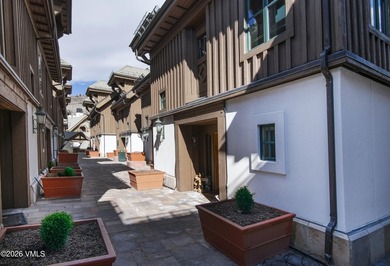 Fully remodeled and ready for your family to enjoy all that - photo 3