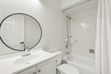 Welcome to 360 Golfview Ct-where everyday life feels calmer - photo 14