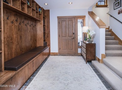 Fully remodeled and ready for your family to enjoy all that - photo 4