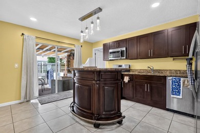 pack your bags and moving into this cozy 4 bedroom 2 bath with - photo 15