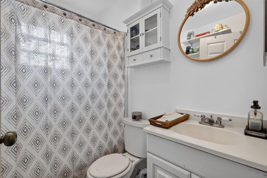 pack your bags and moving into this cozy 4 bedroom 2 bath with - photo 20
