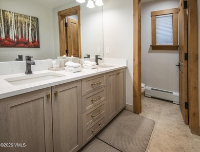 Fully remodeled and ready for your family to enjoy all that - photo 10