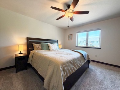 Welcome to this beautifully maintained 3-bedroom, 3-bath twin - photo 21