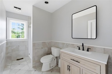 Welcome to 5 Thayer Pl-a beautifully maintained Cape-Style home - photo 10