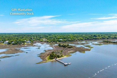 Welcome to this stunning Charleston-style traditional home - photo 3