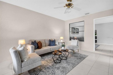 Fully updated 2-bedroom, 2-bath villa with attached garage - photo 7