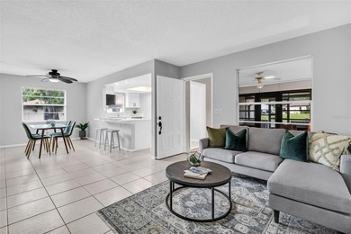Fully updated 2-bedroom, 2-bath villa with attached garage - photo 9