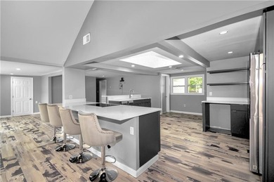 Sleek & Stylish, Single Level Ranch! With a little TLC this 1400 - photo 5