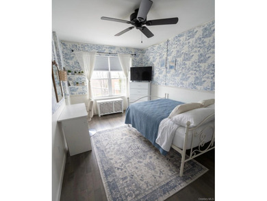 This is a well-maintained Spacious 2-bedroom, 1-bathroom in the - photo 2