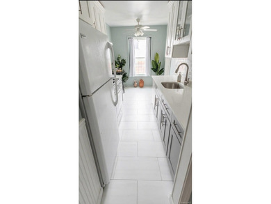This is a well-maintained Spacious 2-bedroom, 1-bathroom in the - photo 6