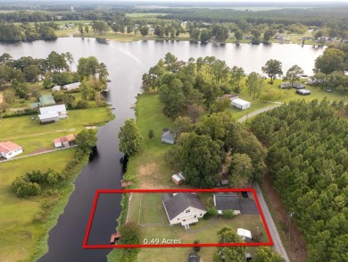 Lake Home For Sale in Baxley, Georgia