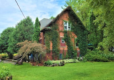 Lake Home For Sale in Gays Mills, Wisconsin