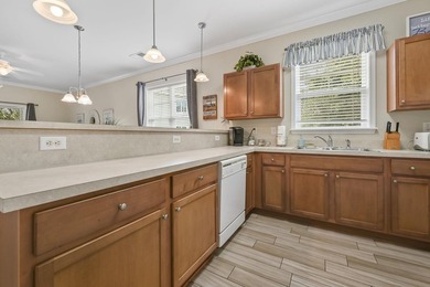 Move in ready 2BR/2BA fully furnished SECOND FLOOR END UNIT with - photo 5