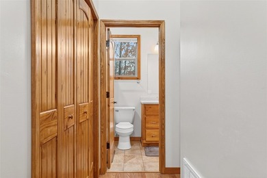 Welcome to an extraordinary lakefront retreat at Lake Malone - photo 15