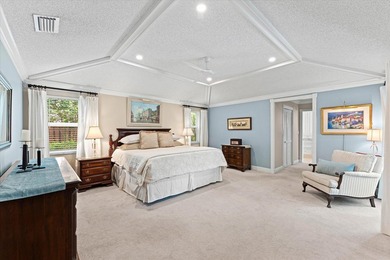 Welcome to 2699 NW 38th Street, a beautifully maintained pool - photo 18