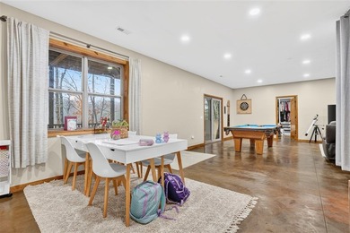 Welcome to an extraordinary lakefront retreat at Lake Malone - photo 20