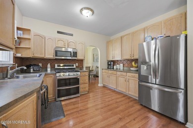 Welcome to this beautifully maintained custom Colonial tucked - photo 10