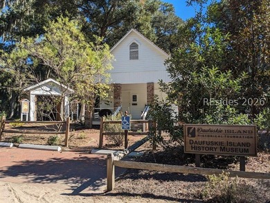 Discover the perfect place to build your Lowcountry retreat on - photo 32