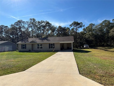 Come see this practically brand new 3/2 beautiful Frame Home - photo 2