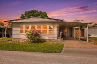 Welcome to your slice of Florida paradise in sought-after - photo 1