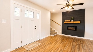Enjoy the lake lifestyle in Cape Royale on beautiful Lake - photo 5