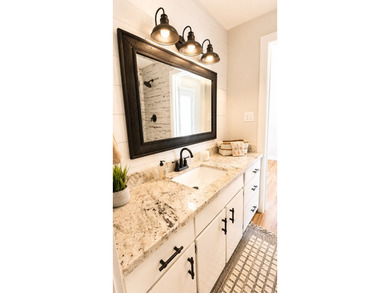 Enjoy the lake lifestyle in Cape Royale on beautiful Lake - photo 9