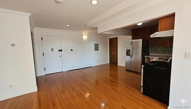 Welcome to this spacious 2-bedroom, 2 full bathroom condominium - photo 6